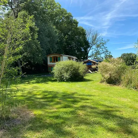 בית נופש Accueillant A Saint-pardoux Avec Piscine Partagee Saint-Pardoux (Puy-de-Dome)